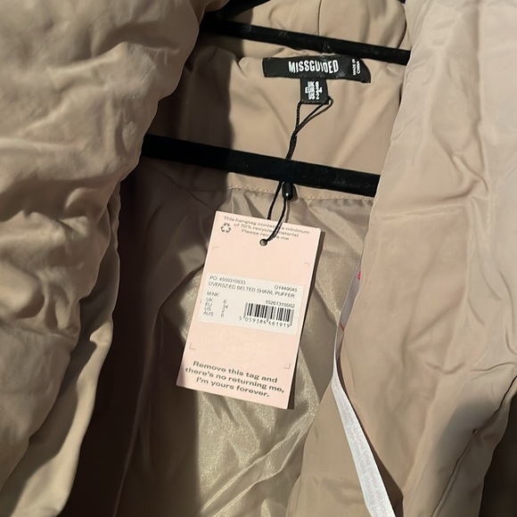 Missguided belted puffer coat - Picture 3 of 3